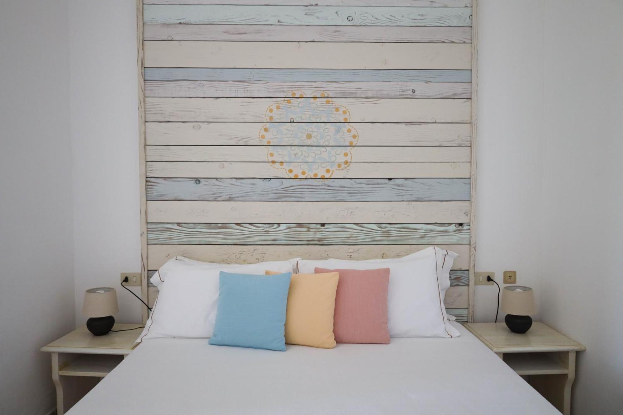 Boutique Hotel Sant'Andrea & Relais San Pantaleo Exterior photo